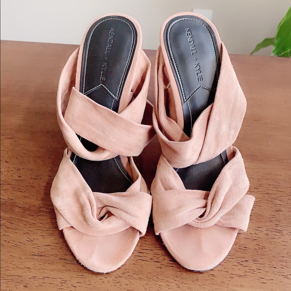 Kendal x Kylie heels - Picture 3 of 5